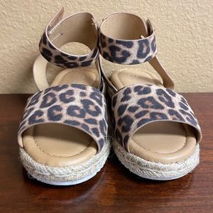 Mini Moda Leopard Suede Sandals